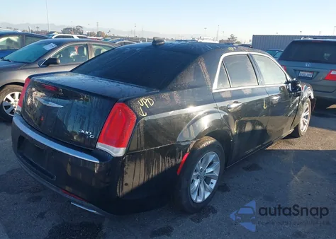 2015 Chrysler 300C из США, поврежденный, VIN 2C3CCAEG9FH755494